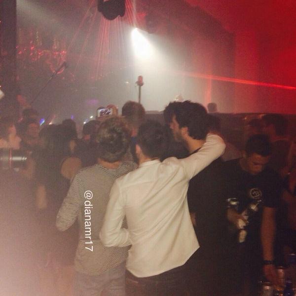 GregHoranNewss's tweet image. Photos Niall club hotel where they are staying in Las Vegas yesterday, 14 / September. @Greghoran87 :D