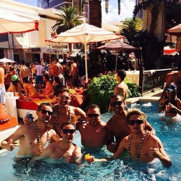 GregHoranNewss's tweet image. Niall in Las Vegas !!! @Greghoran87