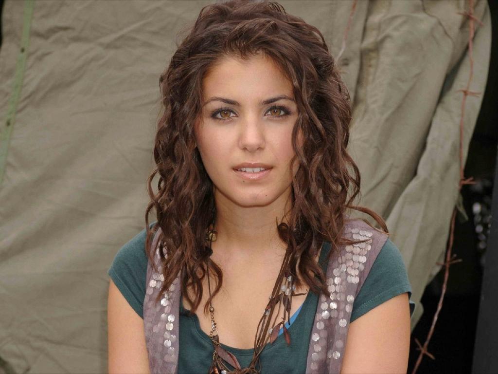 Happy 30th birthday, Katie Melua. 