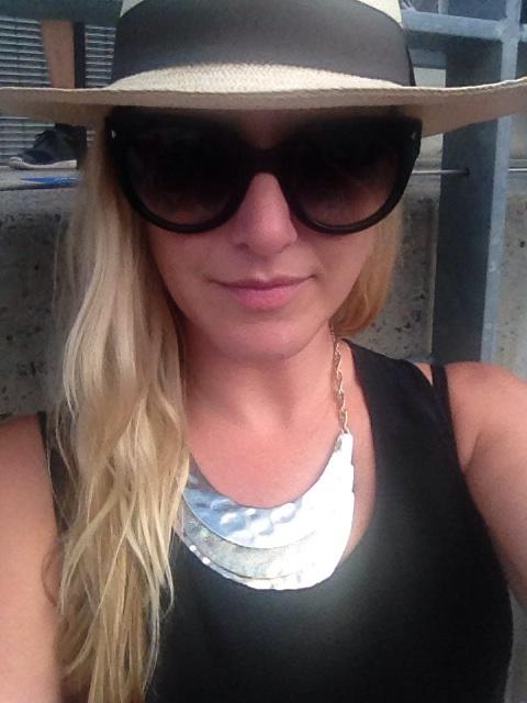 donsarelli's tweet photo. Royal selfie #MakeItReign http://t.co/MU72Agd3mR