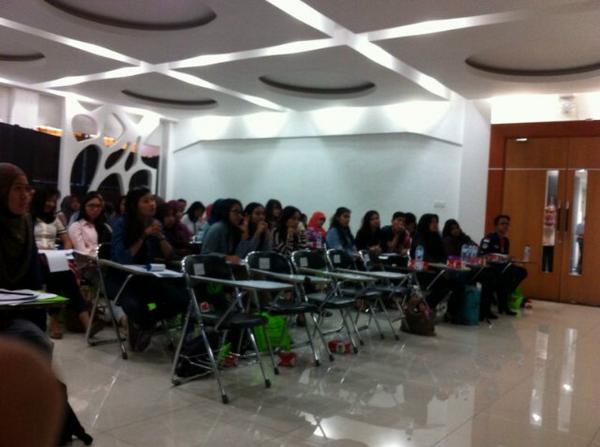 INFOBEMFPsiYAI's tweet photo. Ini dia peserta yg kece - kece banget kakaaaa~ http://t.co/qqYS41uKaV