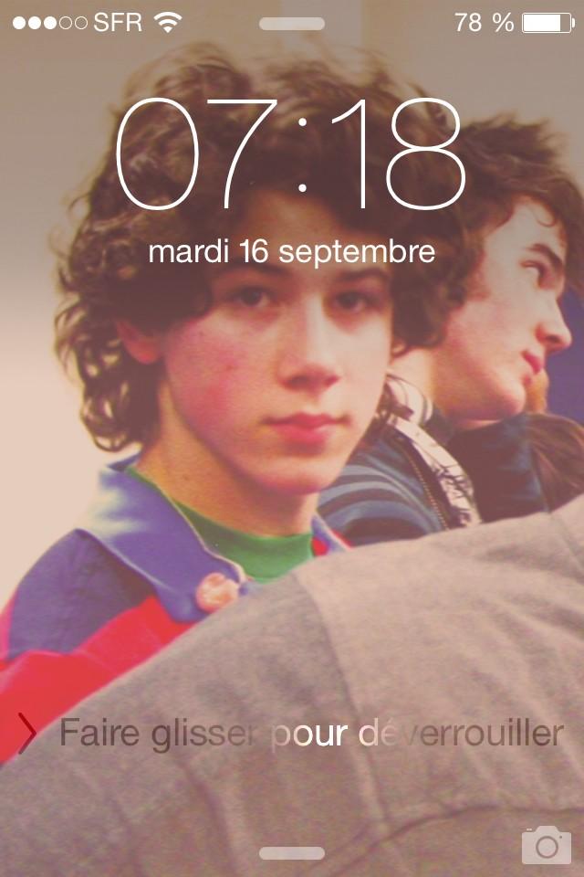 Happy Birthday to my idol, my hero.. Nick Jonas.  22 YEARS MAN. 