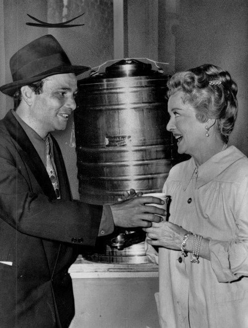 Happy birthday to Peter Falk (with Bette Davis + Nathalie Wood +  Ben Gazzara & John Cassavetes) 