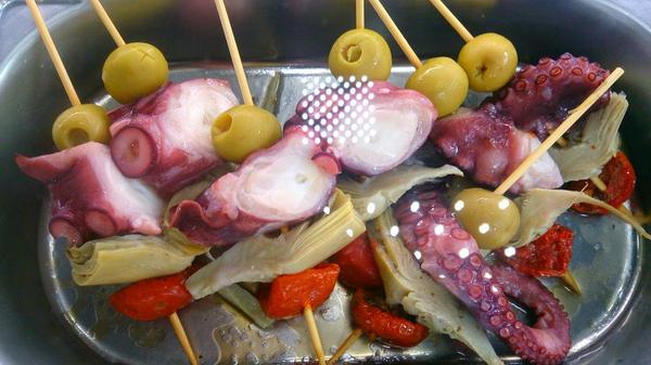 emilcrudito's tweet photo. @cocinabienestar en brocheta con encurtidos by @MitjaVidaBar!  Que os parece???!!! http://t.co/9LUq0yvKRa