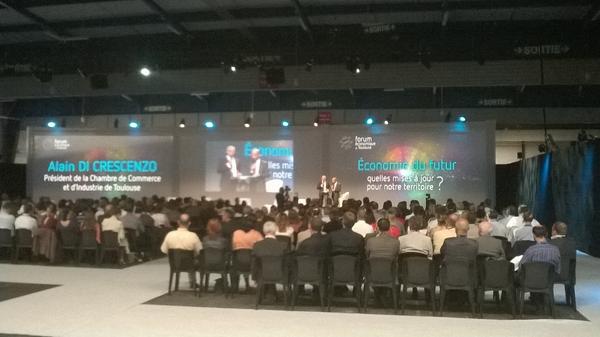 lebrisrede's tweet image. RT "@simonbretin: Le #forumeco31 fait salle comble dans le cadre de #ICSShow http://t.co/UA7EgDUXr1"  En ordre de marche pour l'éco du futur