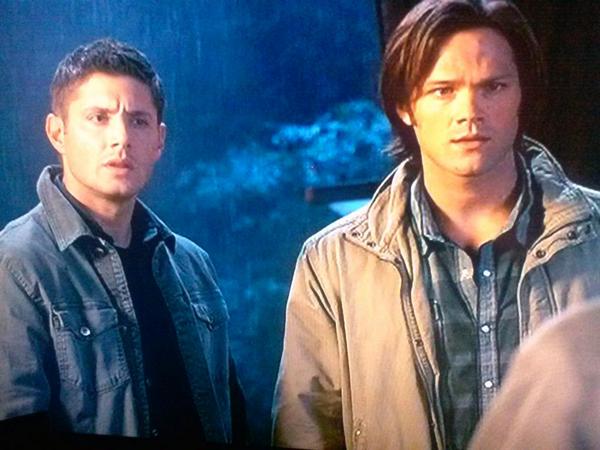 demon_heart_spn's tweet photo. ..my niece(4,5) saw this photo on my TL..and i asked her with which guy she would deal;-)?!#SPNFamily #9yearsofSPN http://t.co/F8LEpWEBQq