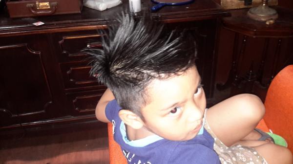 BandrollHaircut's tweet photo. Thanks alfi . #barbershop  #mohawk http://t.co/tFfnktlHbY