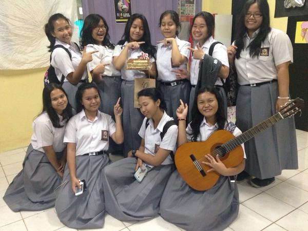 Rokris2016's tweet photo. Happy birthday @intxn @tiaelisabet! God bless you💕 http://t.co/vYhSEHvEXA