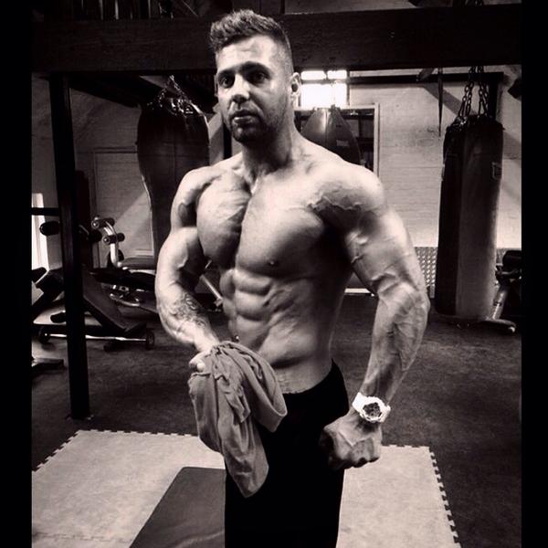 elpaj92's tweet image. Bringing up my back,rear Delts and triceps for the @wbff in Nov and freaky condition 😝 #weakpoints #version2.0