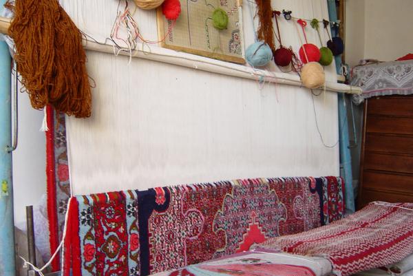 4inrug's tweet photo. The best design in all forms, sizes and kinds (material) as you desire... #carpets #rugs #rug #carpet http://t.co/tQYHDtLGy6