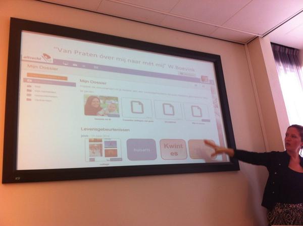 AnoukHaaz's tweet photo. Vandaag 1e @karify lancering bij GGZ @Altrecht. Spannend! @IPPZ_nl @RenskeVisscher http://t.co/RkZF9rKKvK