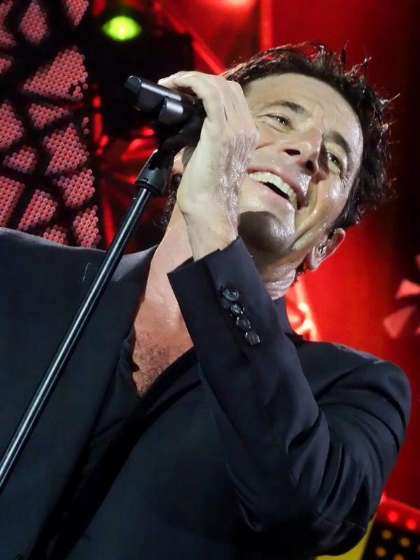 PixelinePhoto_'s tweet photo. Le cœur encore un peu à Lille et la tête déjà un peu à Londres !
Tu ns auras bien fait voyager @PatrickBruelOff ! http://t.co/B0F4wHYCZy