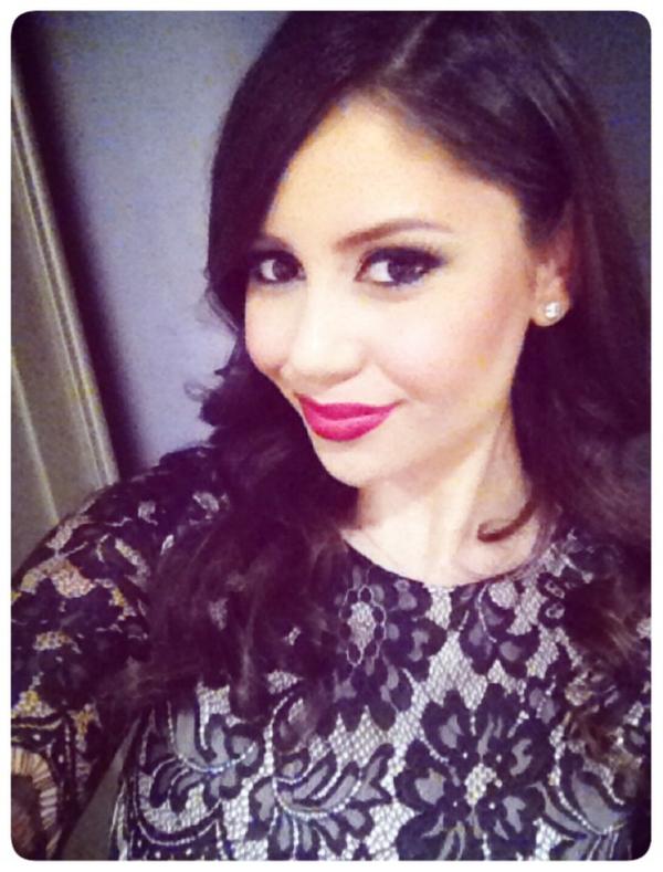 makeupbyperez's tweet photo. Natalie looking amazing for an wedding #doltonhouse #MACCosmetics #Napoleon #NPSET #wedding #makeupbyperez💋 http://t.co/CBer1PRZEH