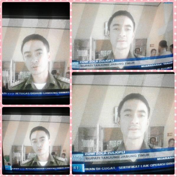 zolaofficial's tweet photo. β@Zhyy_:Ini pemimpin idaman.
peduli Rakyat
#JambiTv @zolaofficial menghimbau masyrkt TJT jeli trhdp minyak oplosan http://t.co/0trLtcKonYβ