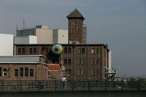 RegioBusiness's tweet photo. #Nieuws:Den Bosch krijgt nieuw aangezicht,5 gigantische ogen @OndernemersRijk @Theateradparade http://t.co/yfu7HDWwtY http://t.co/7YnmJuT5P5