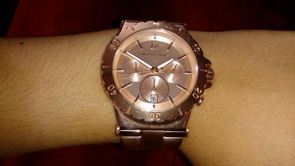 Naialean's tweet photo. Regalo de cumpleaňos anticipado de @rubenarbeloa ME ENCANTA!! http://t.co/wyGvv7daaa