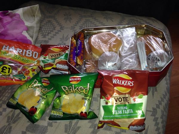 Kfruge91's tweet photo. The real pack lunch sharky looooool @marklfc14 http://t.co/71wHW5zxYJ