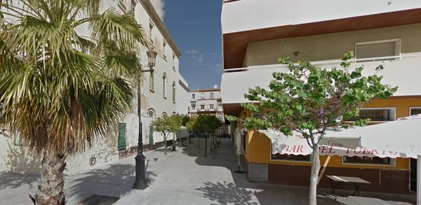 TeatroAnana's tweet photo. ¡ATENCIÓN! "La petición de mano" se representará el sábado 20 de septiembre en la calle Guadalete (foto) a las 23:00. http://t.co/rdD4SJ6hJU