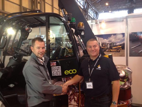 loadingshovels's tweet photo. Craig #SPILLARD donates safety equipment for #JCB #Teletruk at #RWM. Cameras, lights, seat belts, thank you!! http://t.co/0OBmM1OQRA