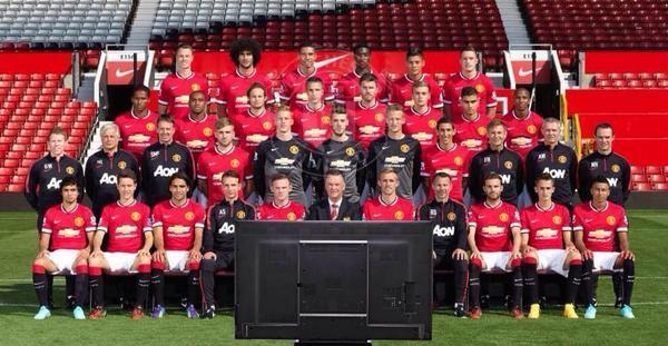 FootballJester's tweet photo. Manchester United are ready for the Champions League!! http://t.co/7iOH4JKL3U
