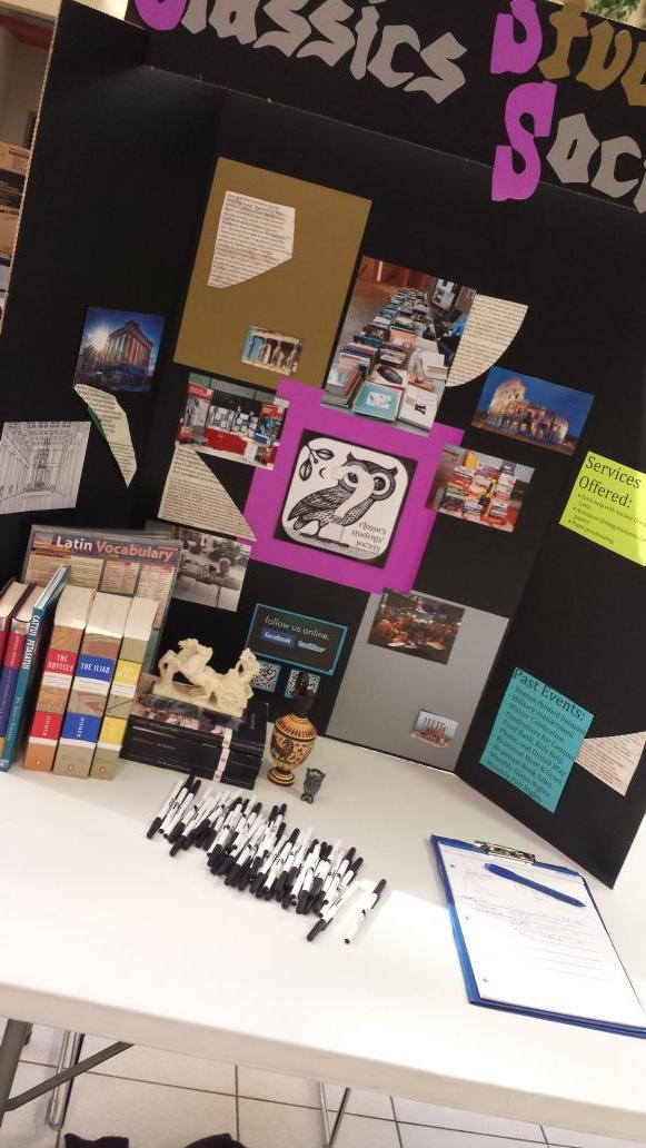 UofC_CSS's tweet photo. Come find us at clubs week! Right across from the Centre for International Students and Study Abroad! http://t.co/hDo9jYYgvC