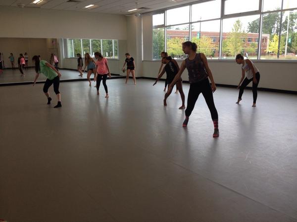 studioII_cghsnc's tweet photo. #TBT to last week's class! Still so amazed! http://t.co/WBXWVUjklv