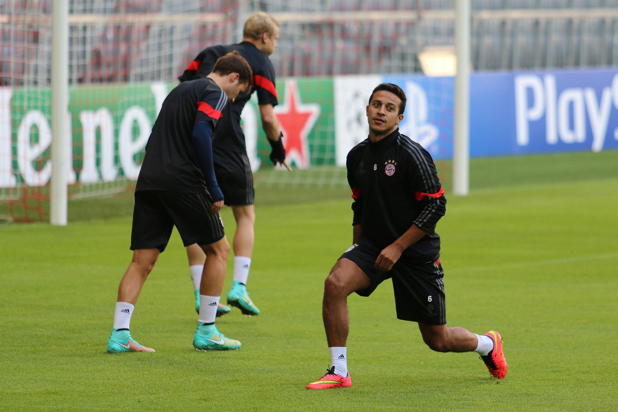 BxqhSCDCEAANiGH.jpg:large