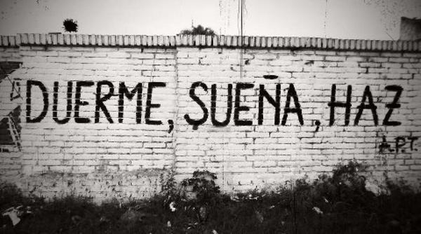 LaClePrivee's tweet photo. DUERME, SUEÑA, HAZ... Sweet dreams my darlings!!! 💗 http://t.co/DcTeg8TJ7g