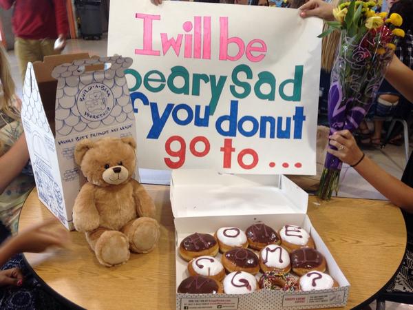 paigeriannn's tweet photo. HOMECOMING 2014! 😍😭🌹🐻🍩💕#cutestproposal goes to.. @chrispass15 http://t.co/9RX6lEgRYb