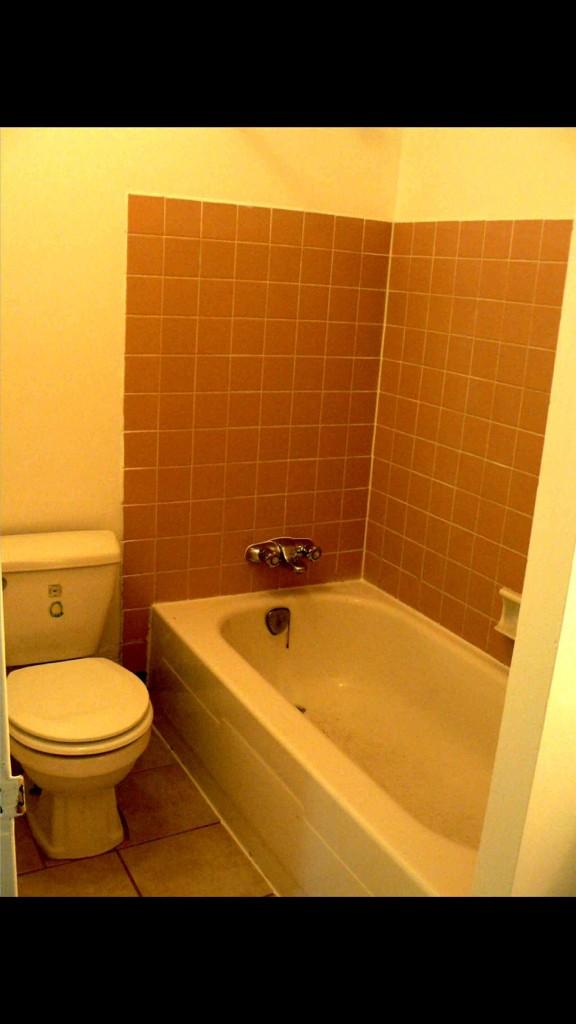 BasicAssGoals's tweet image. Need this bathroom