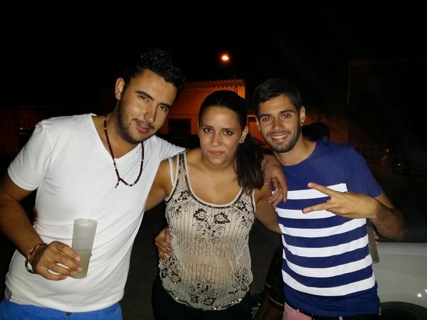 LuciaPcz's tweet photo. "@itorresano12: Y nos vamos pa' madrid... #hijosdelevante #hevuelto @elbarrioficial @jesuspikazo @LuciaPcz http://t.co/e0ju2xOBxW" oleeeeee