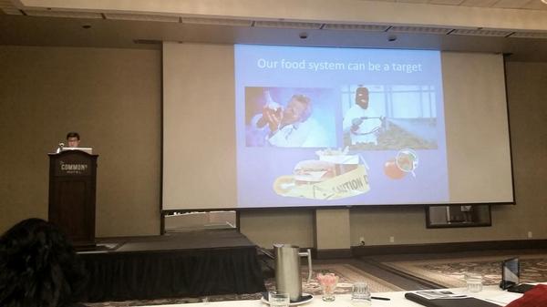 Mark did a great job presenting our project in rapid fire talks @FoodDefenseCon  @GryphonScientif #tfdc14