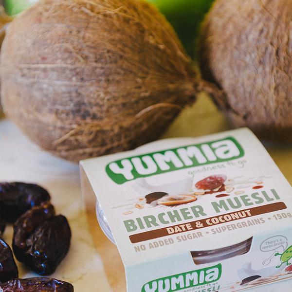 Date and Coconut is one of the great #yummia flavours. What combinations do you love in muesli? #flavourcombination