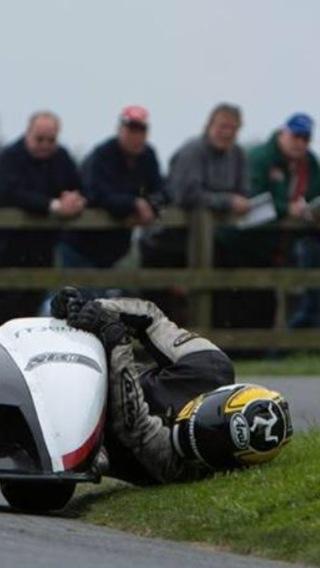 Beaumontracing's tweet photo. This is why #oliversmountgoldcup is next level “@paul_metez: @Auto66Racing still lost for words, #everylap http://t.co/58GoUBG0U5””