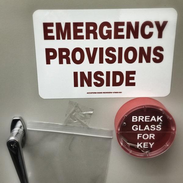 cloudclint's tweet image. Define emergency #isthisatest