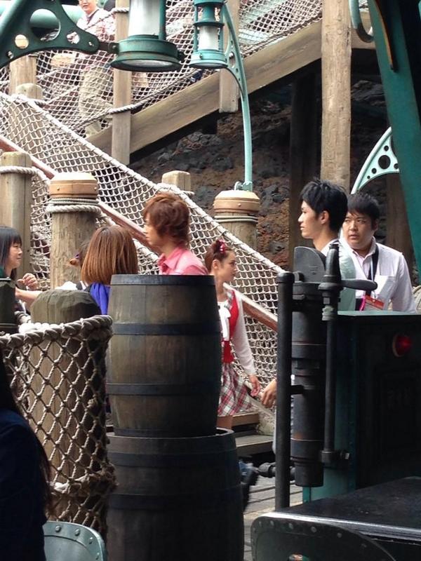 藤ヶ谷太輔 Inter Tonight A Twitter 今日ディズニーにkis My Ft2 藤ヶ谷太輔が居ます 藤ヶ谷太輔が居ます 藤ヶ谷太輔が居ます 大事なことなので3回言いました もしツアの撮影らしいです Http T Co Gzfnygg3zt