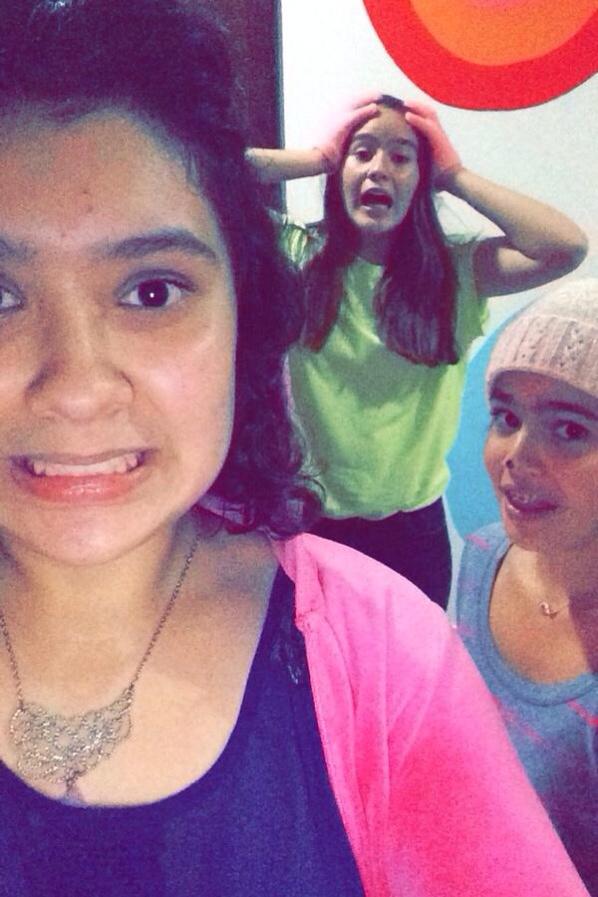 pitync's tweet image. Hey nashhh! We lovee youu #SefiesForNash @camerondallas @Nashgrier @HayesGrier #remakee