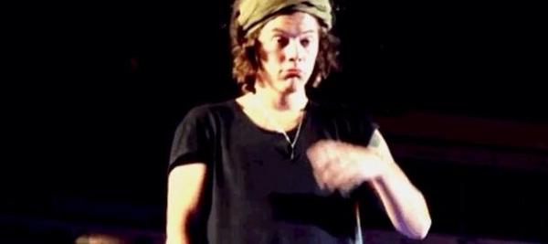 Harry ladies and gentlemen: 
(That's why I love him,he is the most incredible guy)