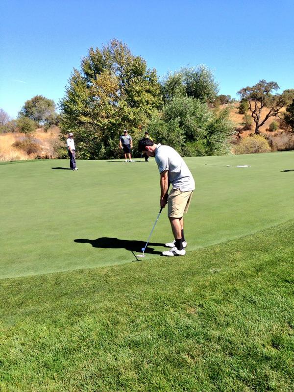 .<a href="/matt_nieto/">Matt Nieto</a> stares down the long putt. It's certainly a change of pace for the speedy forward today.