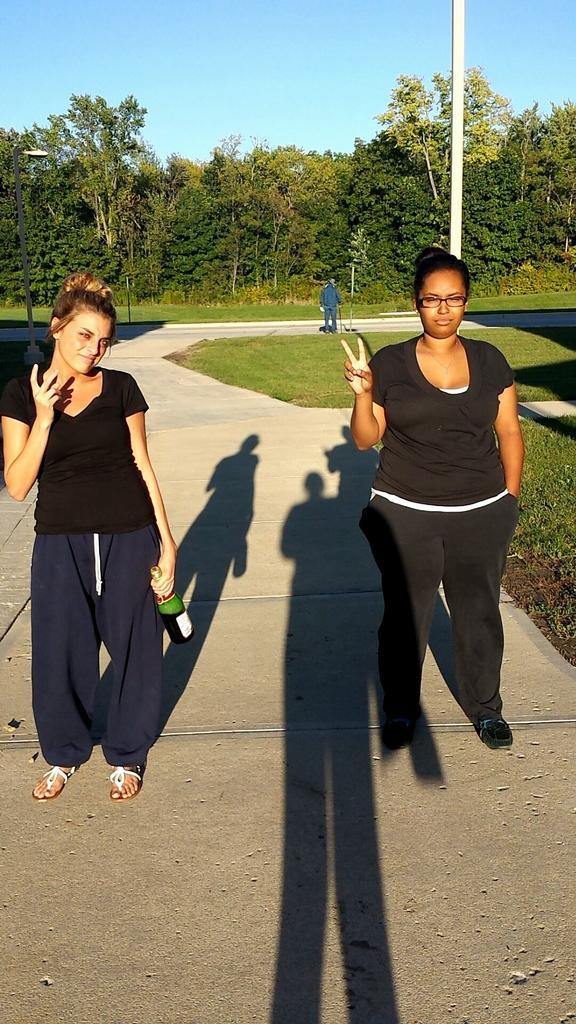 _DaniSchae's tweet image. Owning ada with the random pimp in 6 he back.  #Whadddup