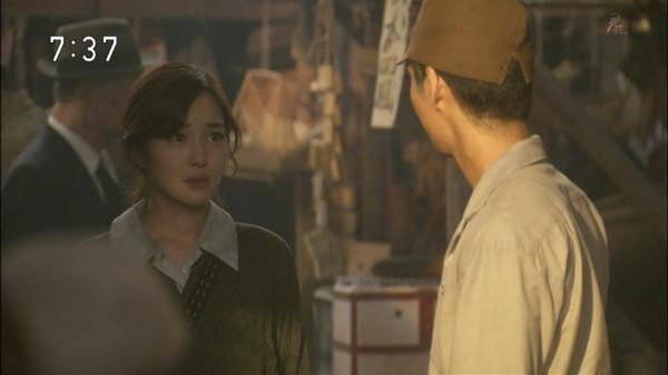 تويتر Footthink على تويتر 憲兵 吉太郎 自責の念は強いか 賀来賢人 醍醐との再会も あなたに会えてよかった と潔すぎる返答 時代を映す 真っ直ぐな性根 癒す時代を待ってみたい スピンオフなら 吉太郎と醍醐さん で組めそうだ 花子とアン 吉太郎 賀来