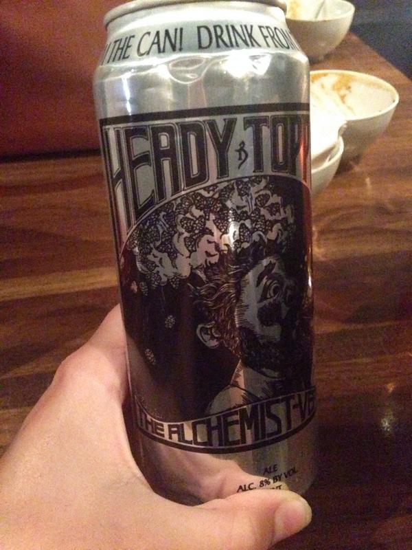 mikaykayy13's tweet photo. At @CNN 's #PoliticsonTap with @SenSanders #BeersWithBernie #HeadyTopper http://t.co/LK94axezzX