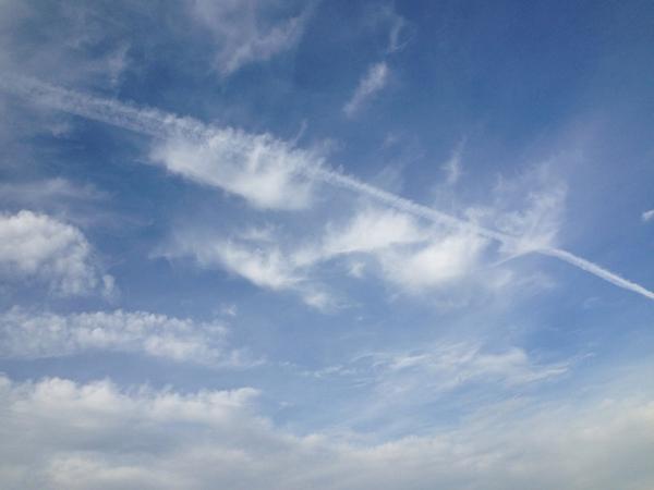 mkpalkovich's tweet photo. I do not consent! #TwitterPetition STOP #GeoEngineering @SkyderALERT @RealAlexJones http://t.co/BShwjqNl9p