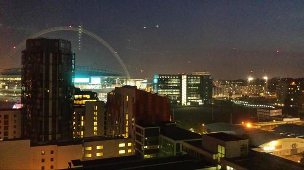 NisadZK's tweet photo. My bedroom view for the next 9months #notbad #Wembley http://t.co/yuoNUIfIl1