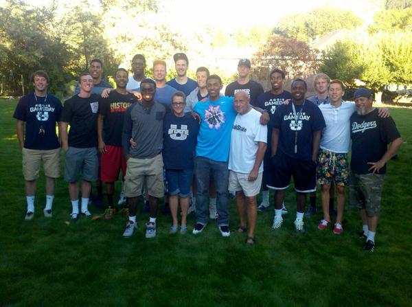 USUBasketball's tweet photo. Many thanks to the Kohlers for hosting our team for a Dutch oven dinner! #GoodTimesGreatPeople #AggieFamily http://t.co/UsCGnVUB1D