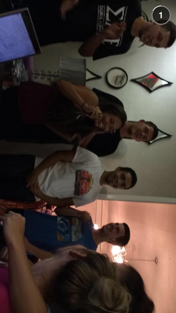 iMakeitRanie's tweet image. they&apos;re the sweetest 😍💜💛 love you boys! @SAEFresno #helpimold