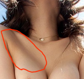 おっぱいからの延長で大胸肉の上にある脂肪、すごく大事。連動して揺れるし、意識しないとシリコンなる、気をつけたい点 