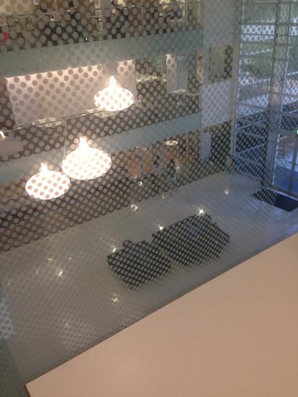br3333zy's tweet photo. Business School fire alarm playing into my hands as I snagged this illusive spot #3rdFloorView http://t.co/sT5TDw8mpn