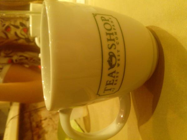 blogmagraderuim's tweet photo. Gosta de chás? Então confere a dica do Magra de Ruim: http://t.co/c6kdDpF9eG #teashop #tea http://t.co/rjYwRraV9J