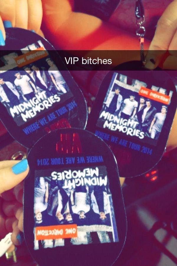 kalesobrien's tweet image. Shits going downnnnn at WWA tour tonight 💥💃😛 #secondrow #viplife